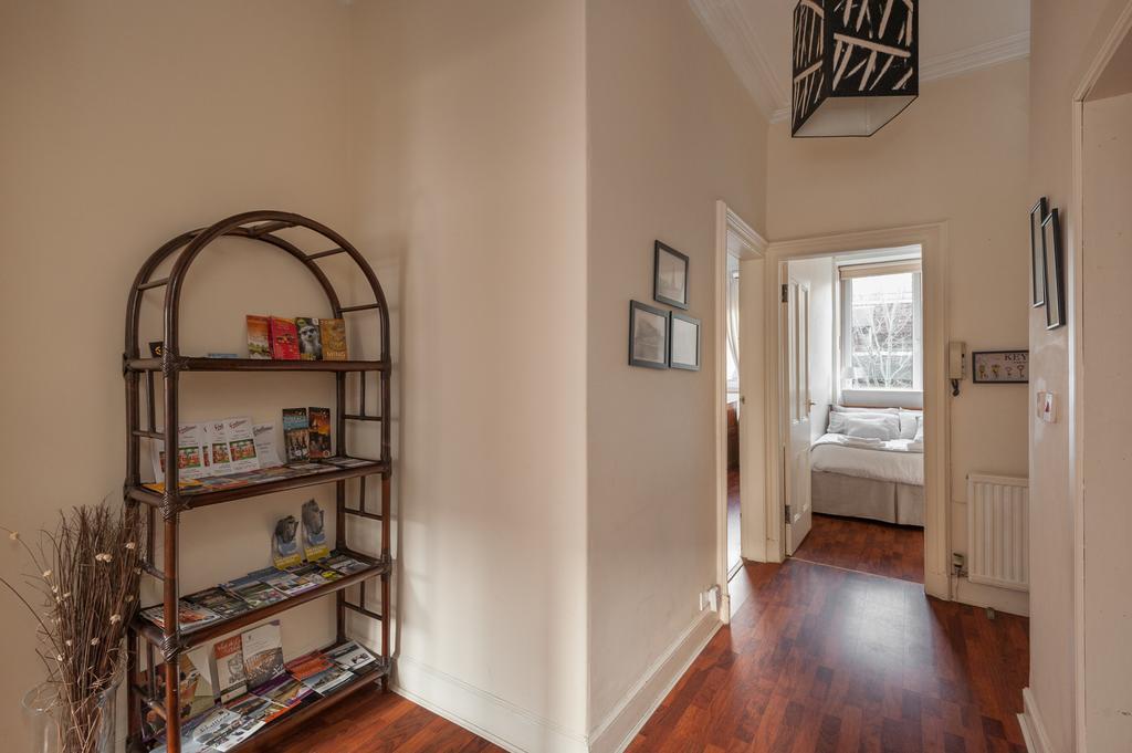 Pitt Street Apartment Beautiful Spacious Apartment Free Parking And Free Sanitizer Edimburgo Camera foto