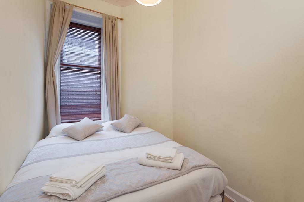 Pitt Street Apartment Beautiful Spacious Apartment Free Parking And Free Sanitizer Edimburgo Camera foto